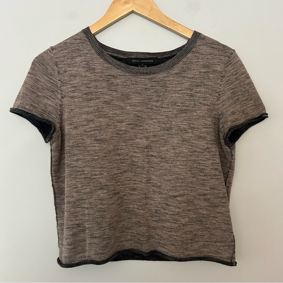 Skull Cashmere Knit Short Sleeve Sweater Top - Picture 2 of 4